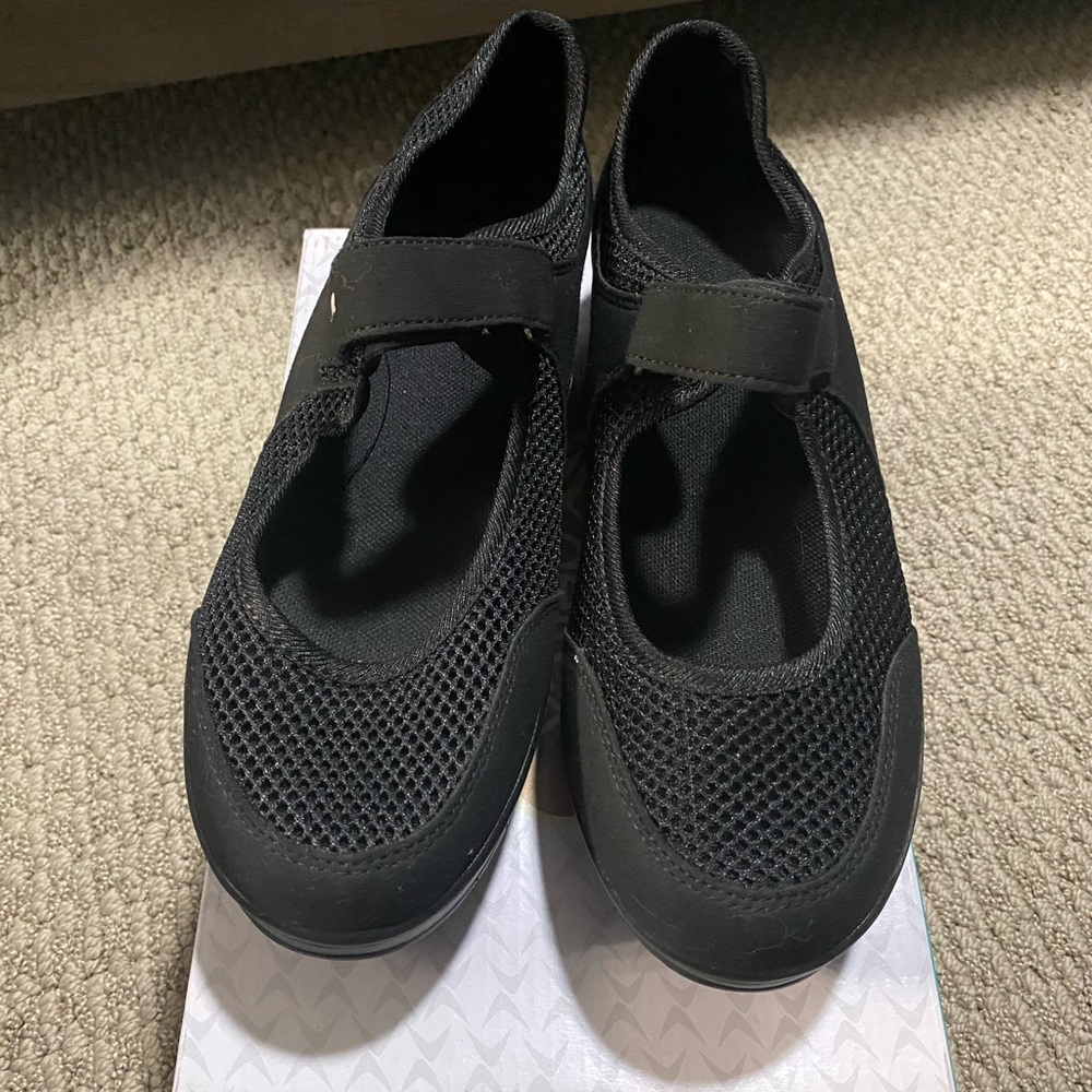 Women's Black Mesh Shoes